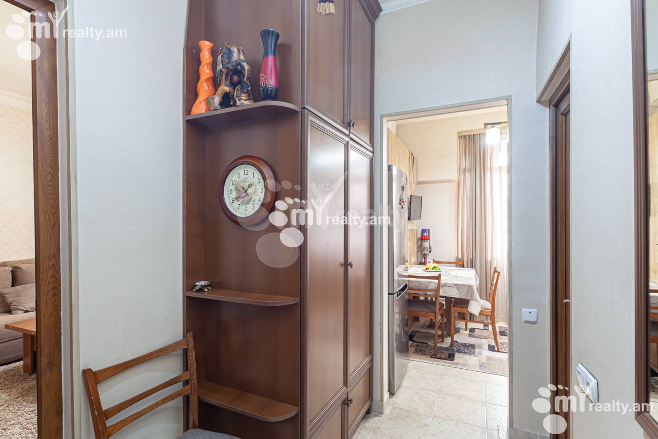 Купить 1 комнатную квартиру Сарян ул, Центр Ереван, 149804