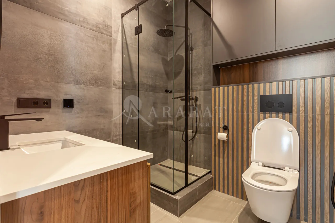 4 bedroom apartment for sale Aram St, Center Yerevan, 158707