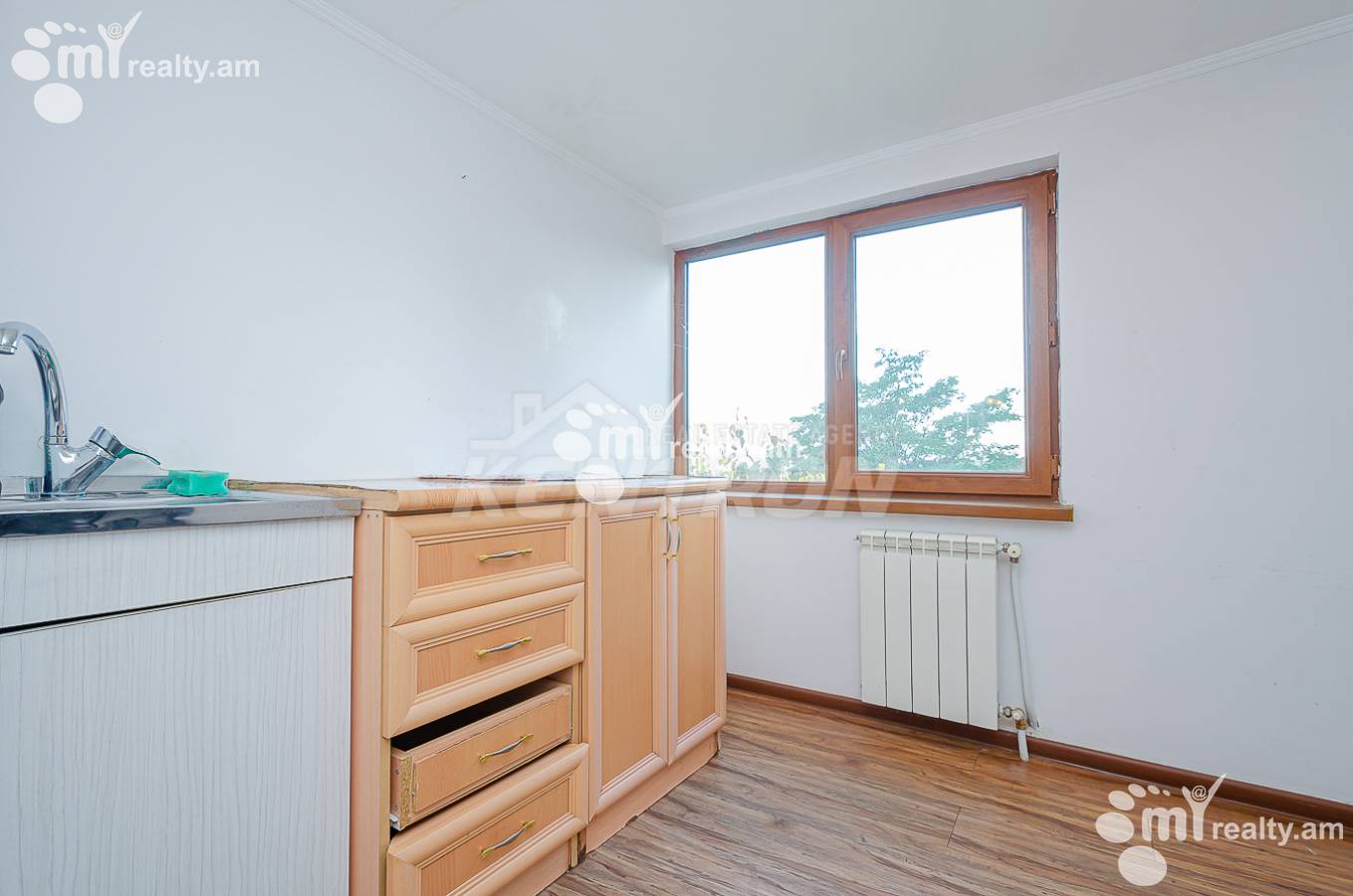 3 bedroom apartment for sale (خیابان باقرامیان (عربکیر, عربگیر ایروان, 149425