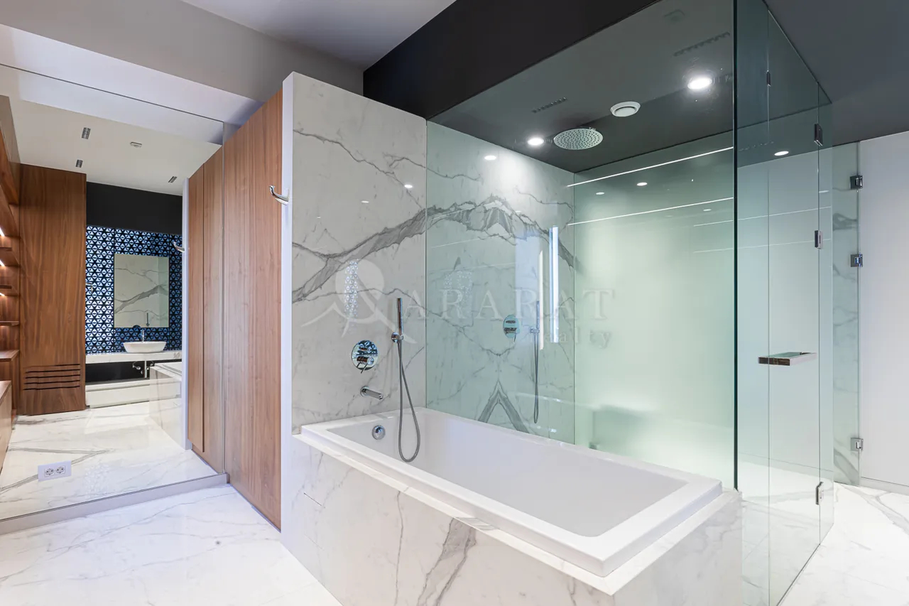 4 bedroom apartment for sale Pushkin St, Center Yerevan, 157581