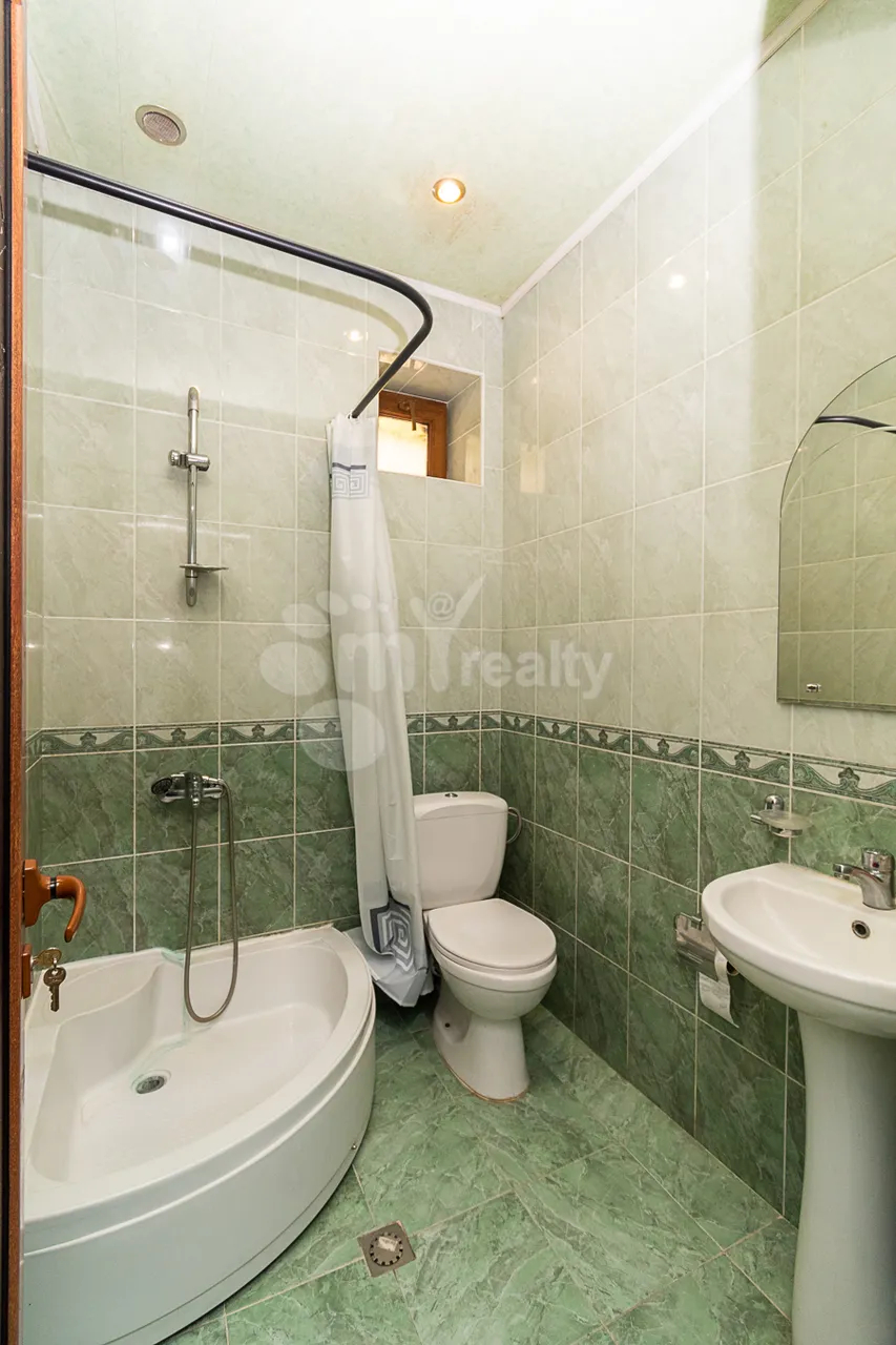 House for sale Melqumov St, Adjapnyak Yerevan, 160638