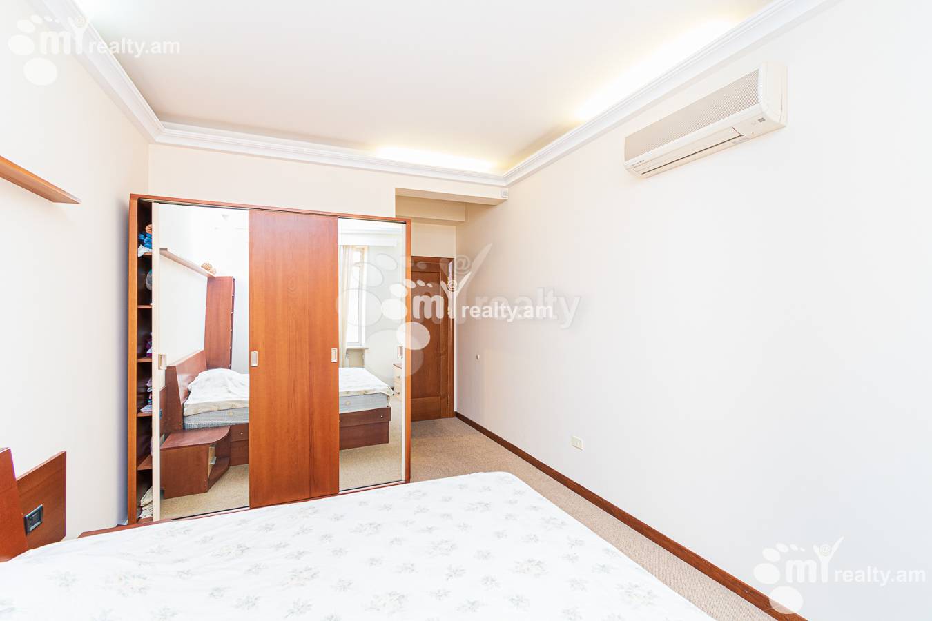 5 bedroom apartment for sale A.Manukyan St, Center Yerevan, 151945