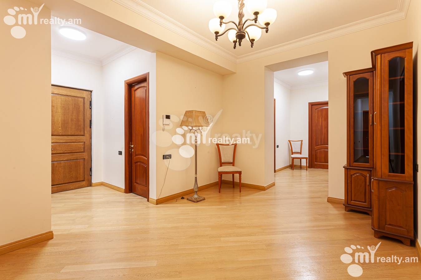 4 bedroom apartment for rent Teryan St, Center Yerevan, 156948
