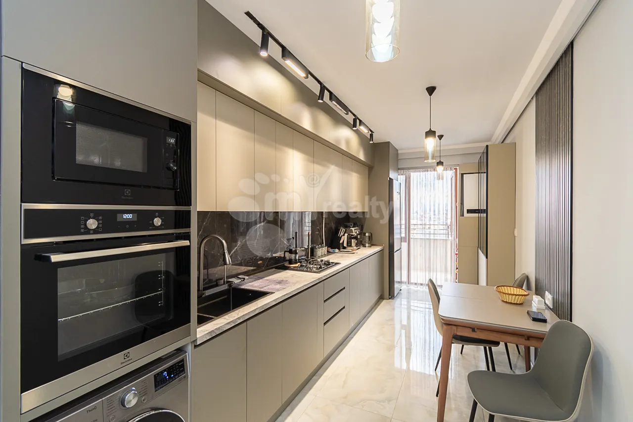 Купить 3 комнатную квартиру Севак ул, Канакер-Зейтун Ереван, 160170