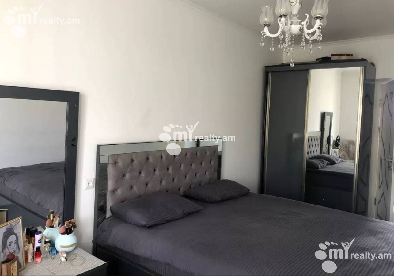 Купить 3 комнатную квартиру Грибоедов ул, Арабкир Ереван, 143497