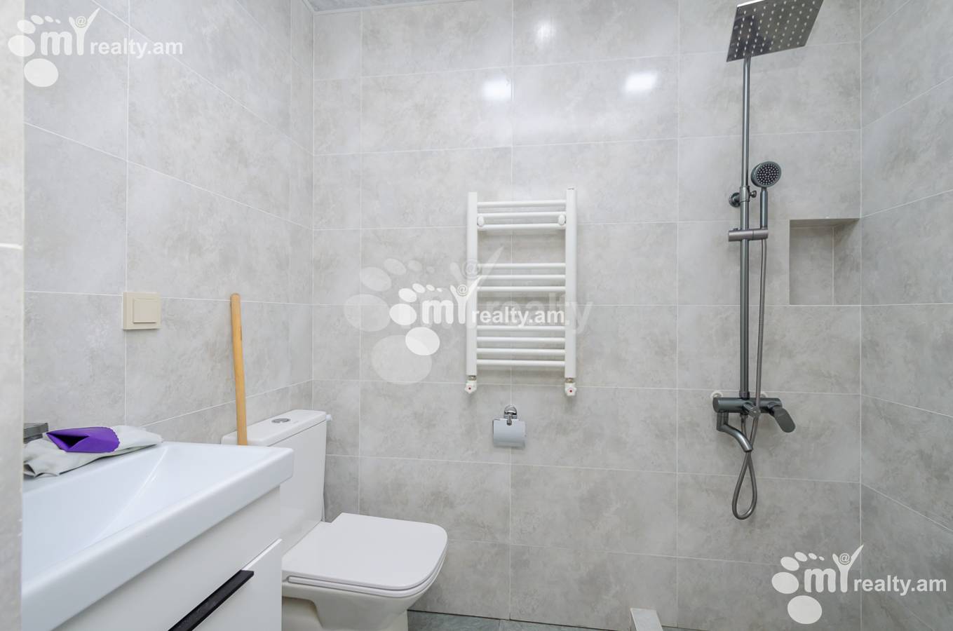 3 սենյականոց բնակարան  Արզումանյան փող, Աջափնյակ Երևան, 152039