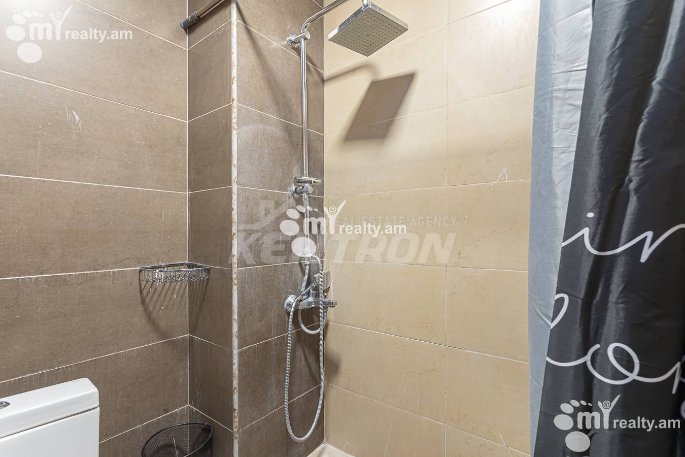 4 bedroom apartment for sale خیابان آنتارایین, مرکز شهر ایروان, 156932