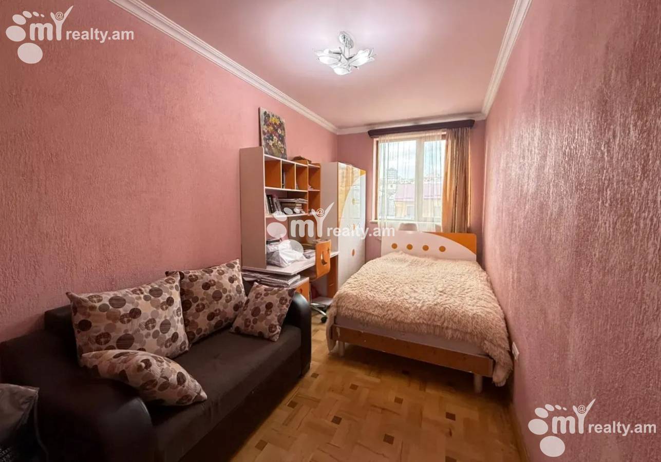 3 bedroom apartment for sale Azatutyan Ave, Arabkir Yerevan, 156982