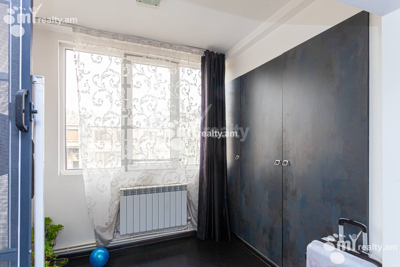 3 bedroom apartment for sale Abovyan St, Center Yerevan, 148913