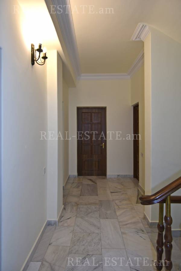 House for sale خیابان داویت بِک, اِرِبونی ایروان, 125271