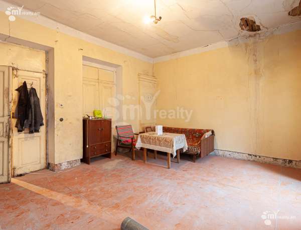 3-senyakanoc-bnakaran-vacharq-Yerevan-Center