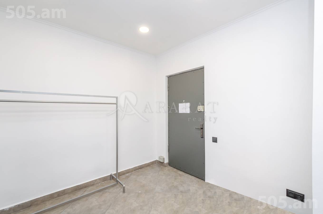Снять коммерческoе помещение Н. Зарян стр, Арабкир Ереван, 152740