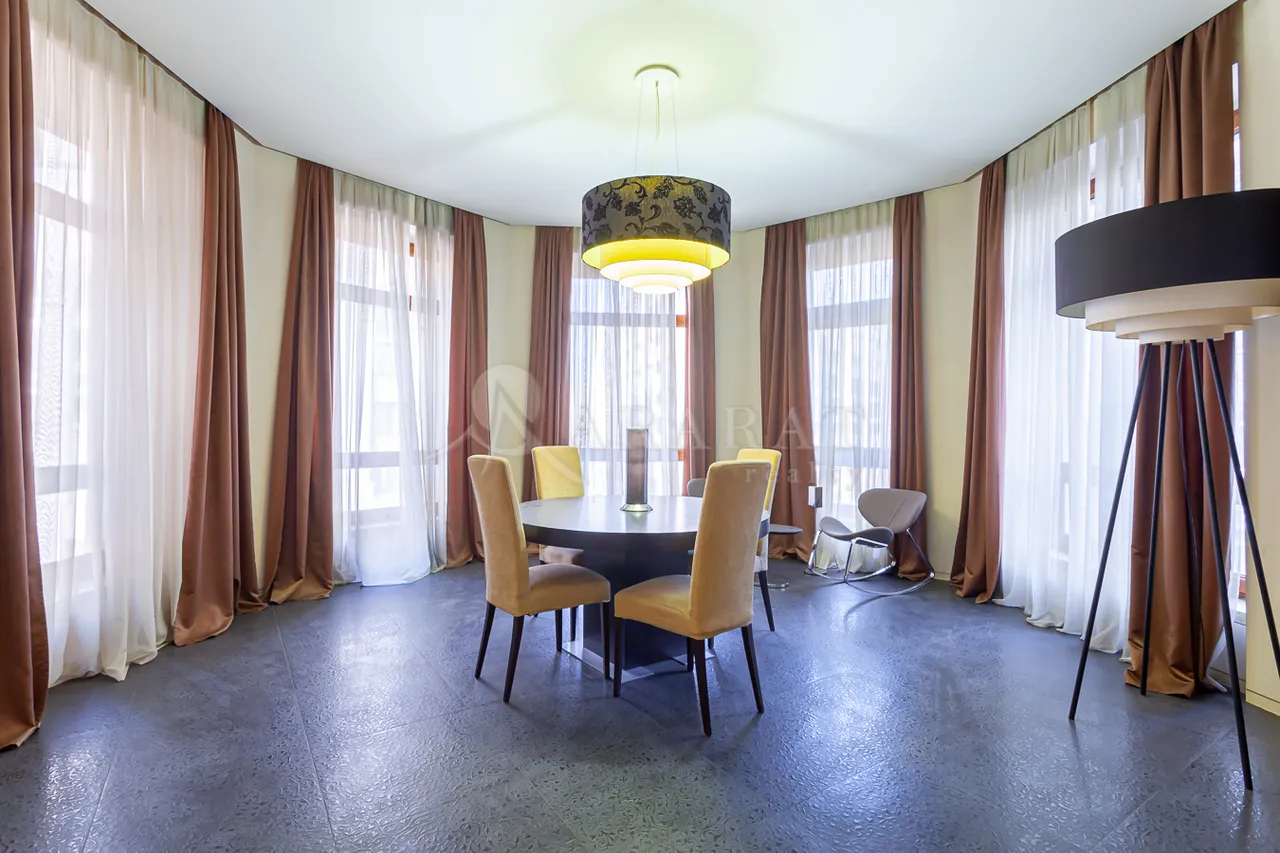 4 bedroom apartment for sale Northern (Hyusisayin)  Ave, Center Yerevan, 157216