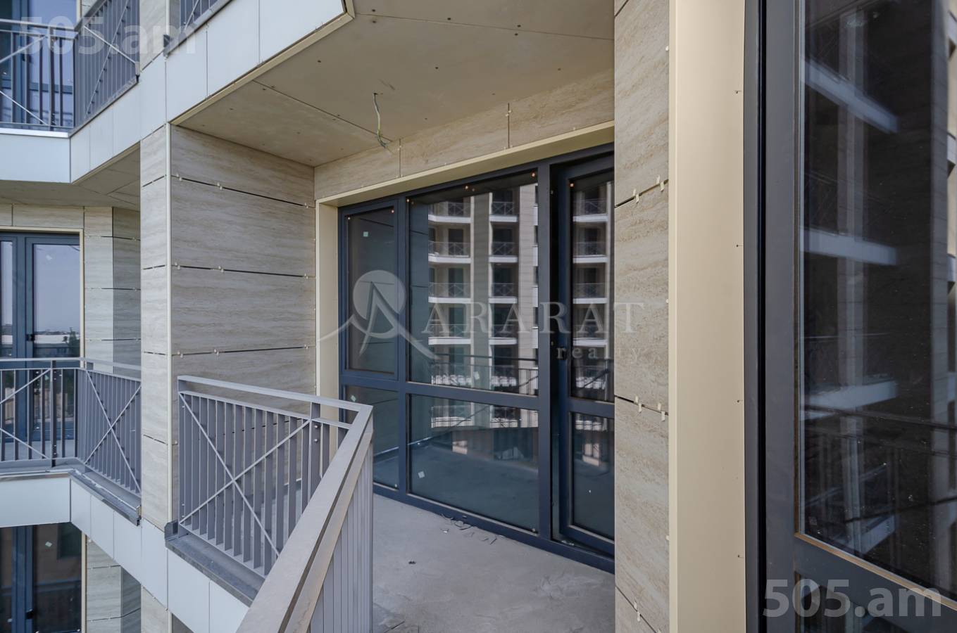 Купить 4 комнатную квартиру Давит Анахт ул., Канакер-Зейтун Ереван, 154858