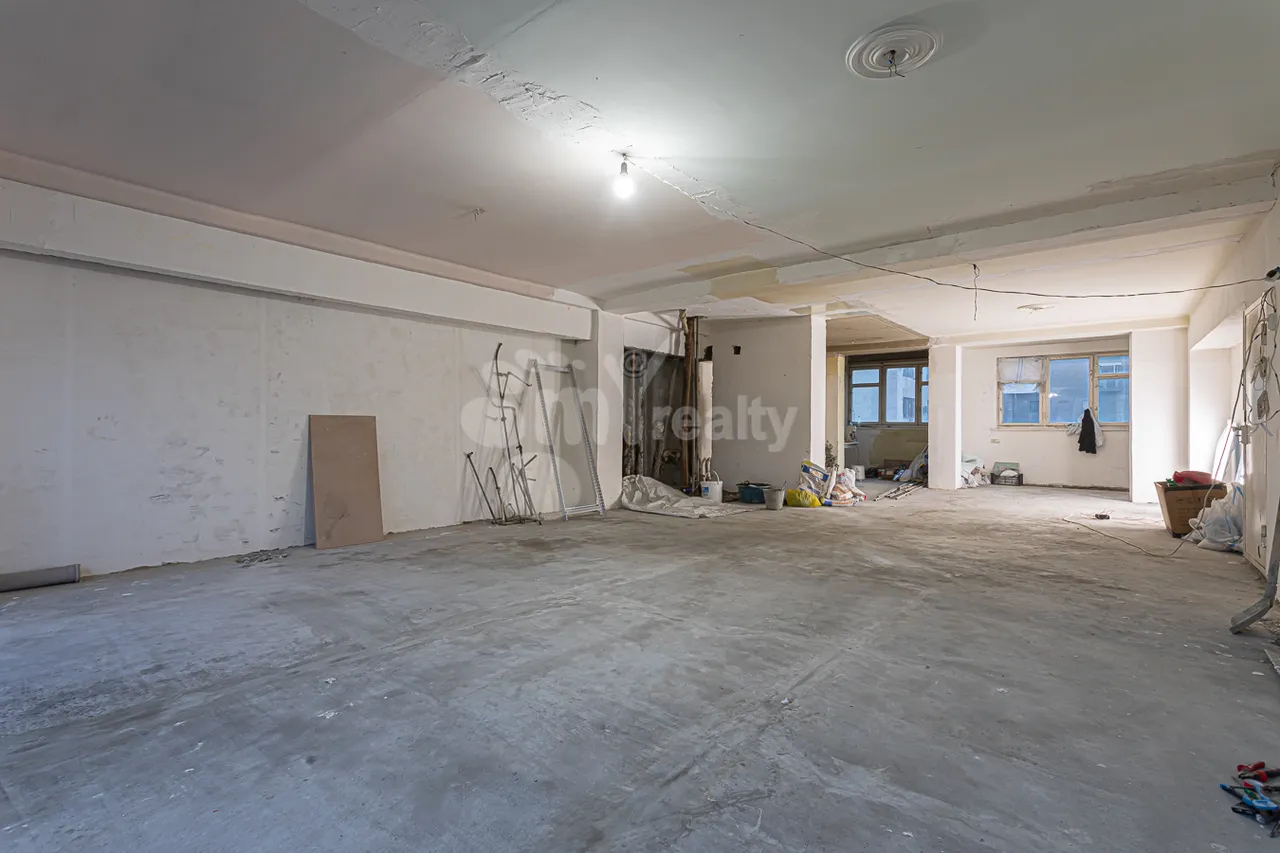 3 bedroom apartment for sale Mashtots Ave, Center Yerevan, 157874