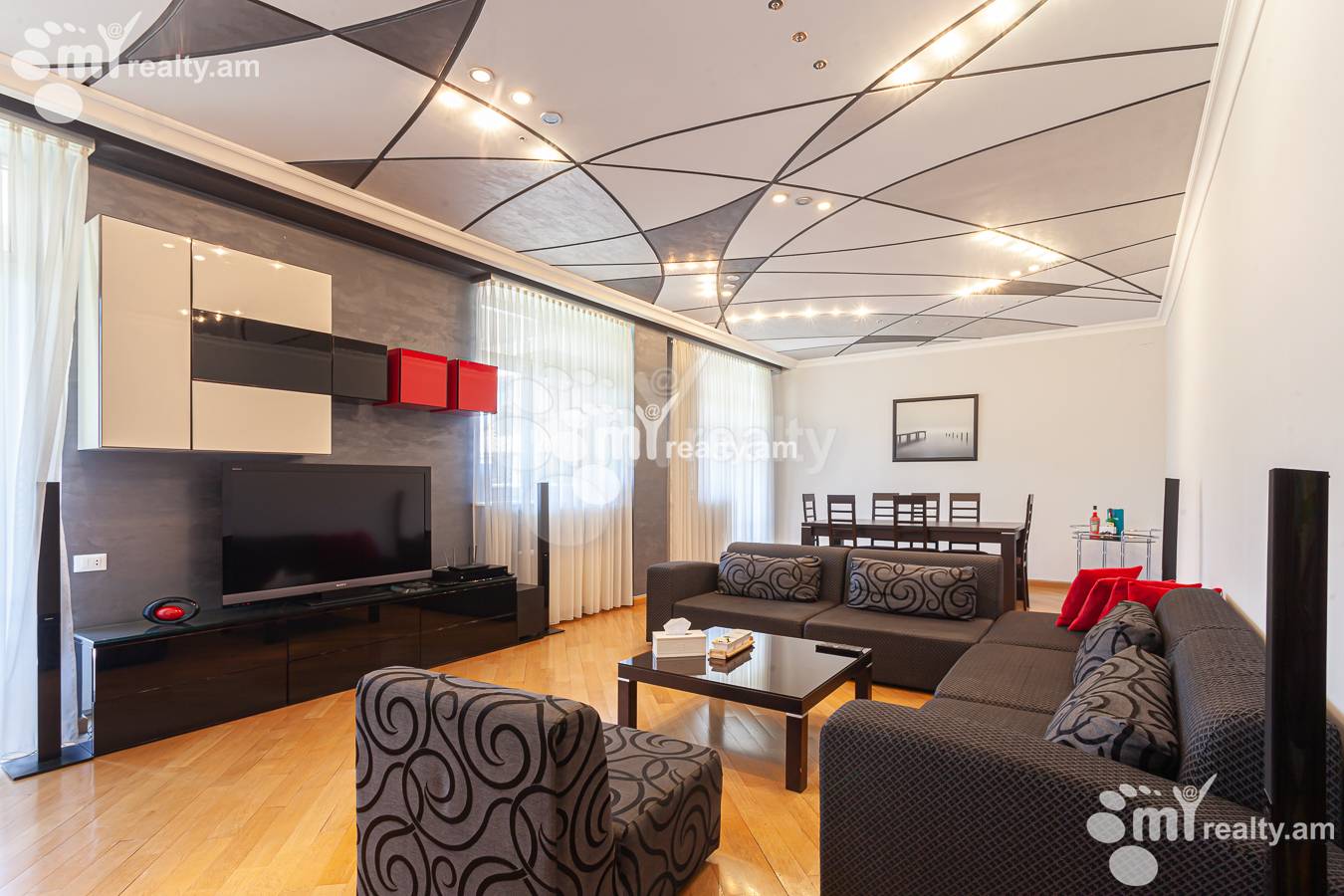 4 սենյականոց բնակարան  Դ. Դեմիրճյան փող, Կենտրոն Երևան, 155795