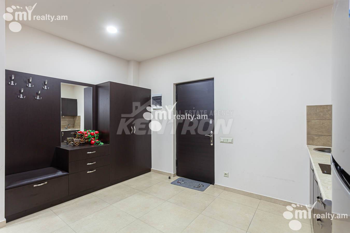 2 սենյականոց բնակարան վարձով Ամիրյան փող, Կենտրոն Երևան, 154265
