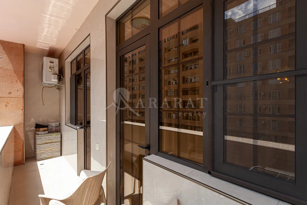 3 bedroom apartment for rent خیابان ابوویان, مرکز شهر ایروان, 158978