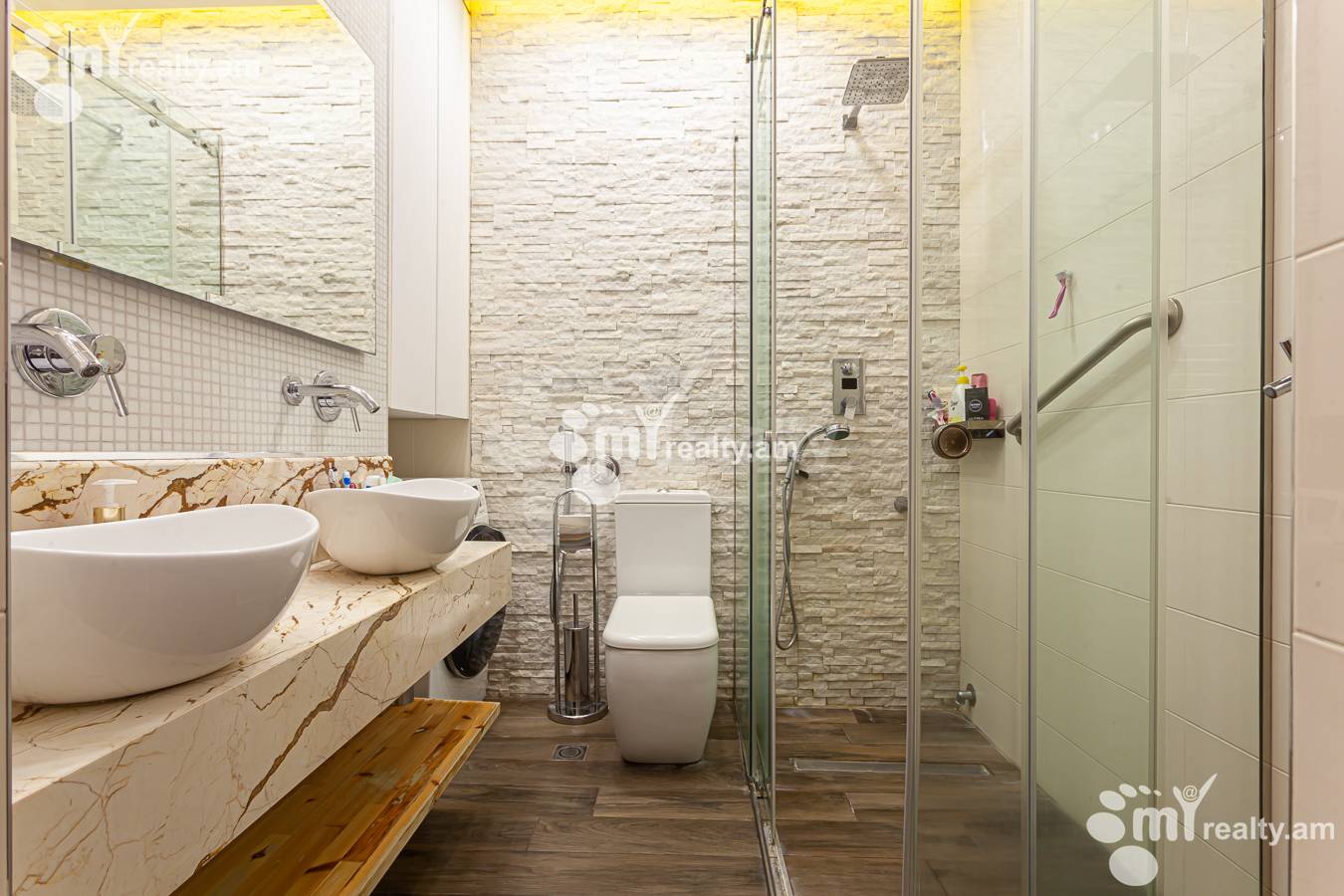 3 bedroom apartment for sale Mashtots Ave, Center Yerevan, 155621
