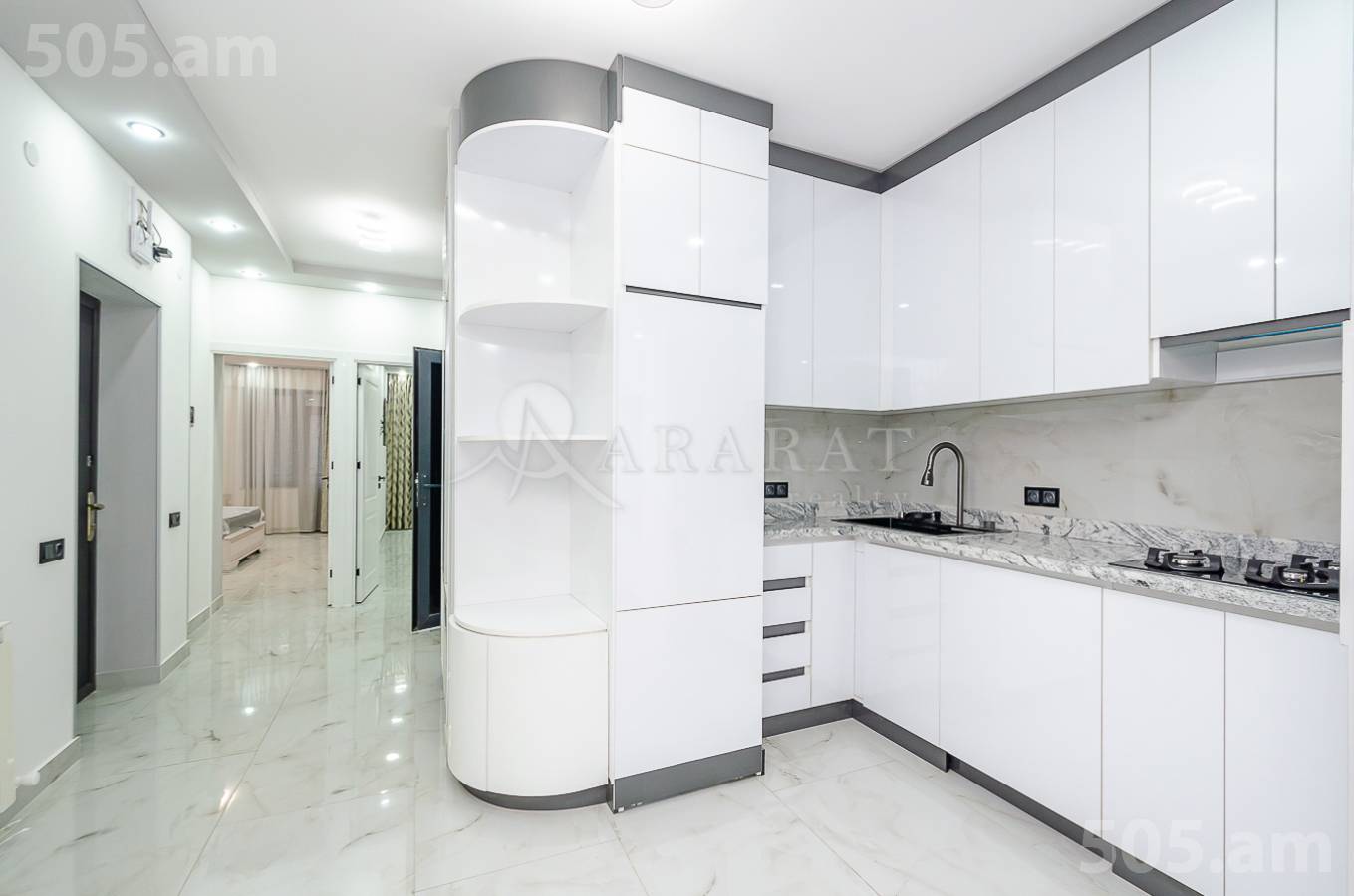 3 bedroom apartment for rent Mashtots Ave, Center Yerevan, 154298