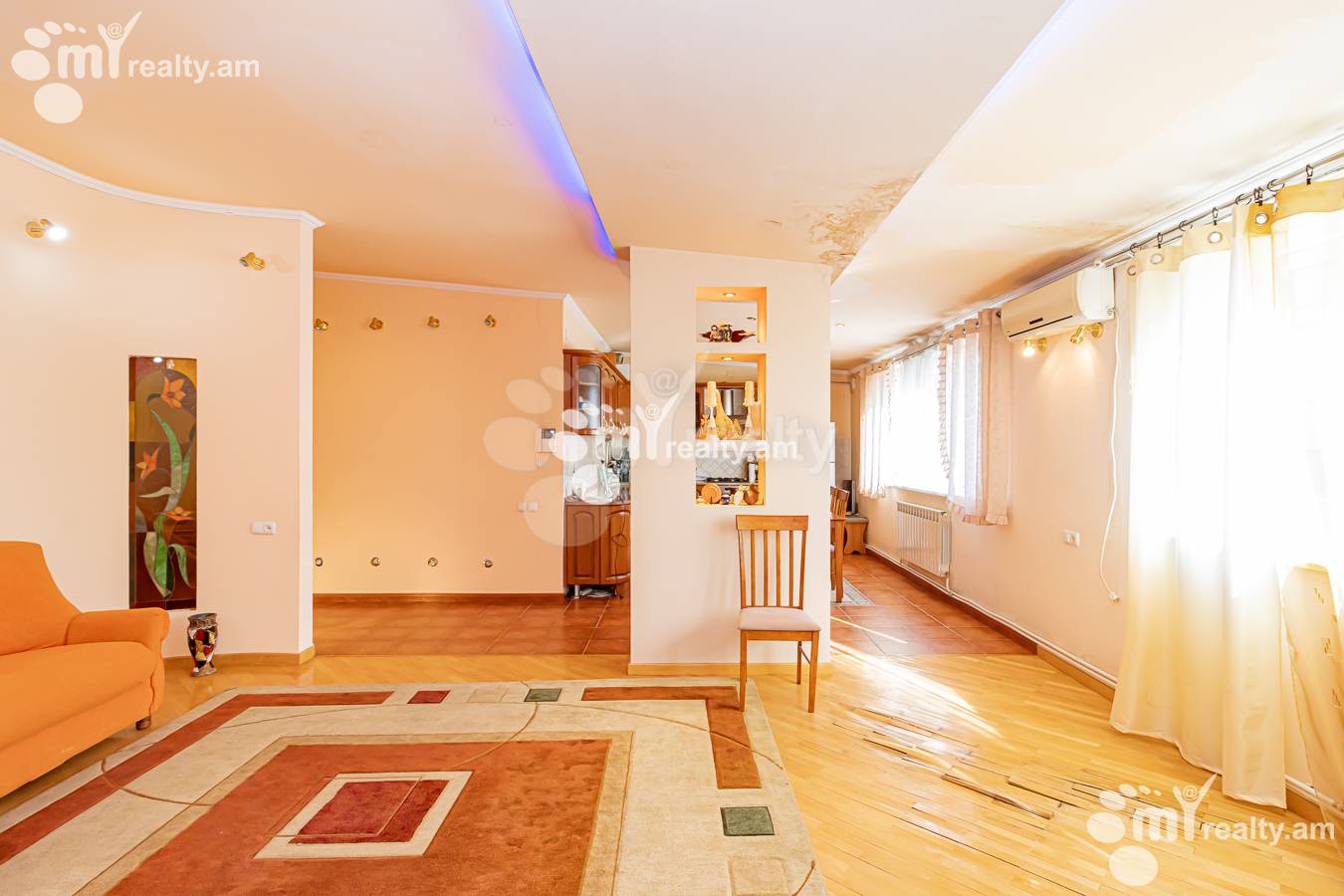 3 սենյականոց բնակարան  Ղազար Փարպեցու փող, Կենտրոն Երևան, 142292