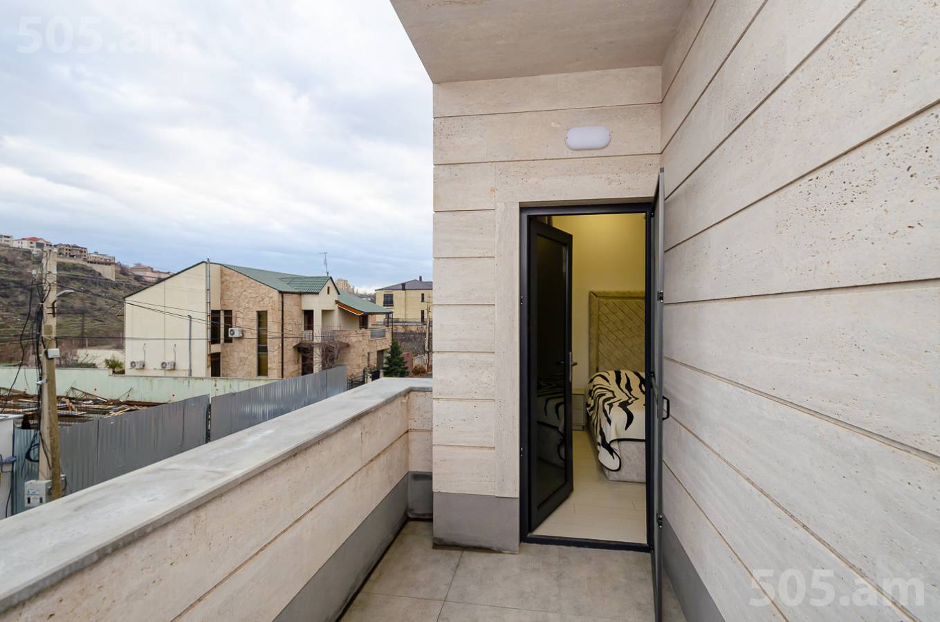 Купить дом Дзор 2 район, Давташен Ереван, 150261