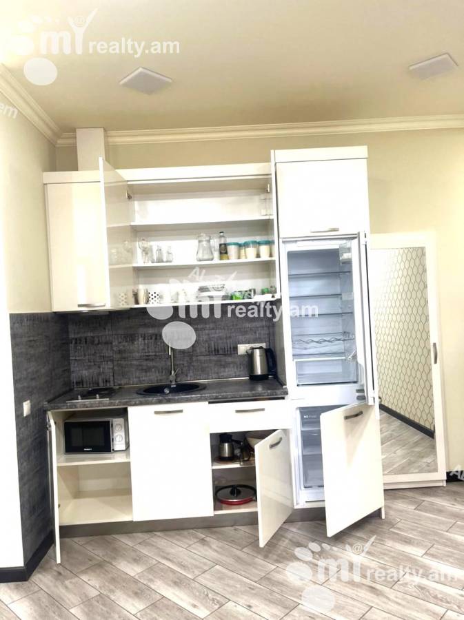 2 սենյականոց բնակարան վարձով Ամիրյան փող, Կենտրոն Երևան, 141641