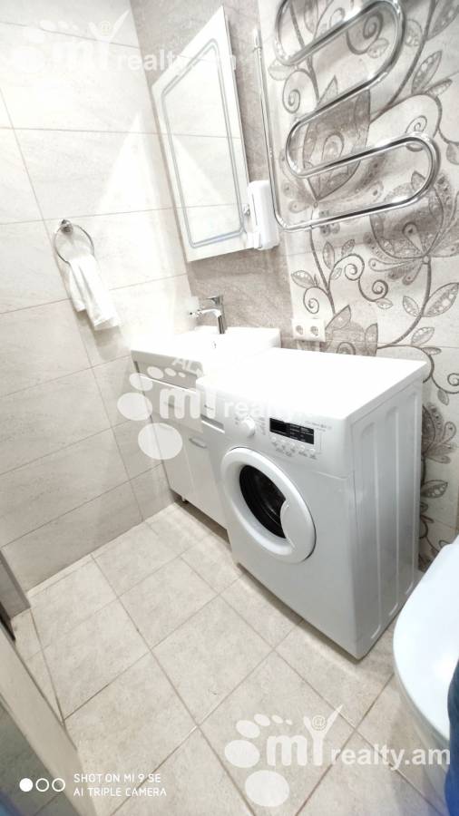 2 սենյականոց բնակարան վարձով Ամիրյան փող, Կենտրոն Երևան, 141641