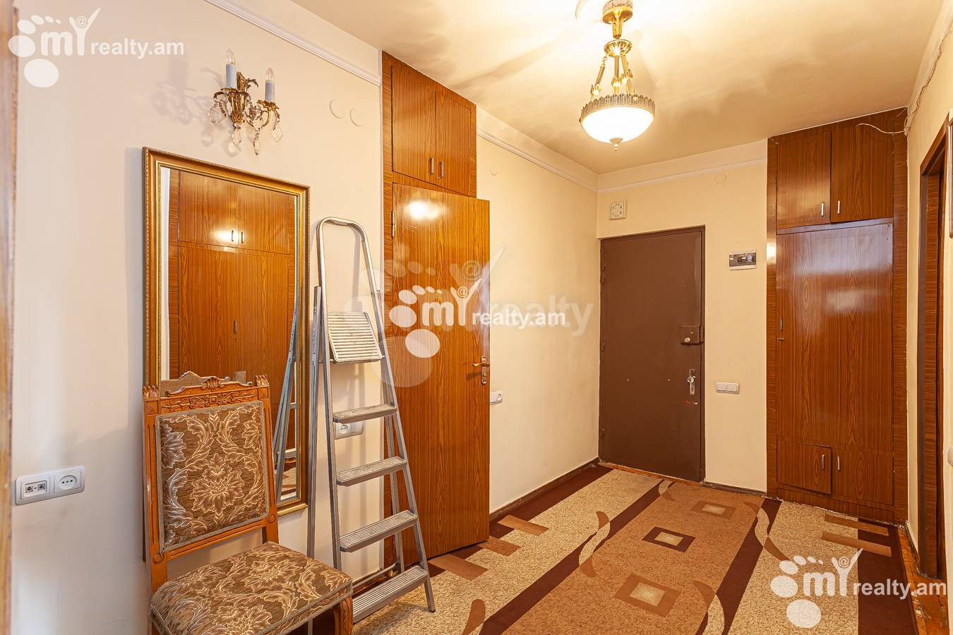 3 bedroom apartment for sale Kajaznuni St, Center Yerevan, 145073