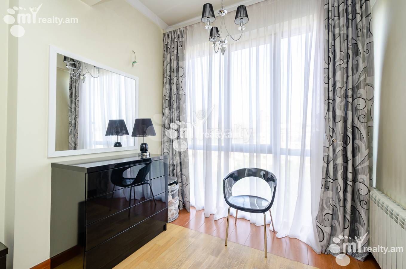 4 bedroom apartment for sale Mashtots Ave, Center Yerevan, 151756