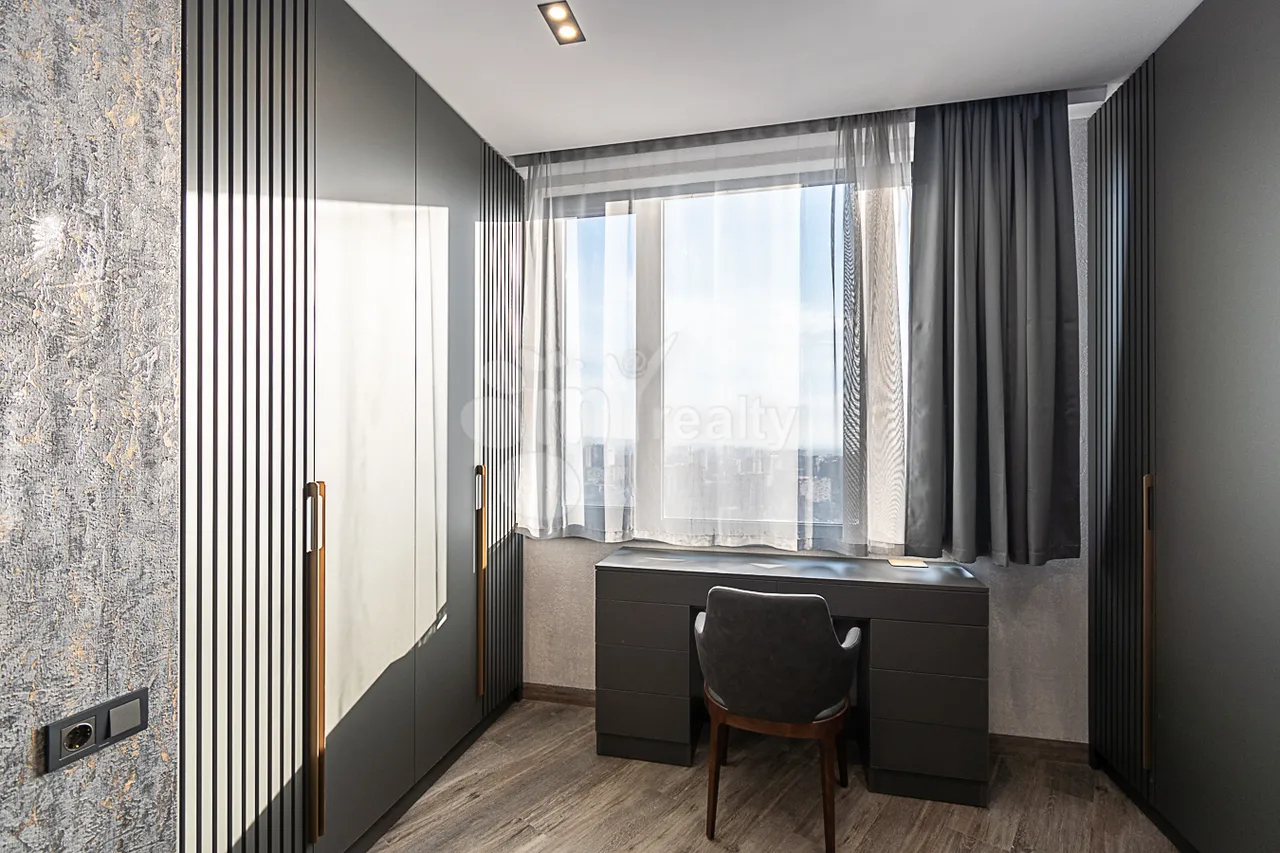 3 սենյականոց բնակարան վարձով Անտառային, Գ.Էմինի փող., Կենտրոն Երևան, 159431