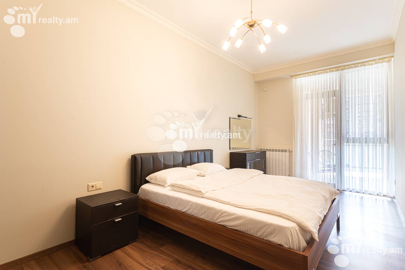 3 bedroom apartment for rent Aram St, Center Yerevan, 156276