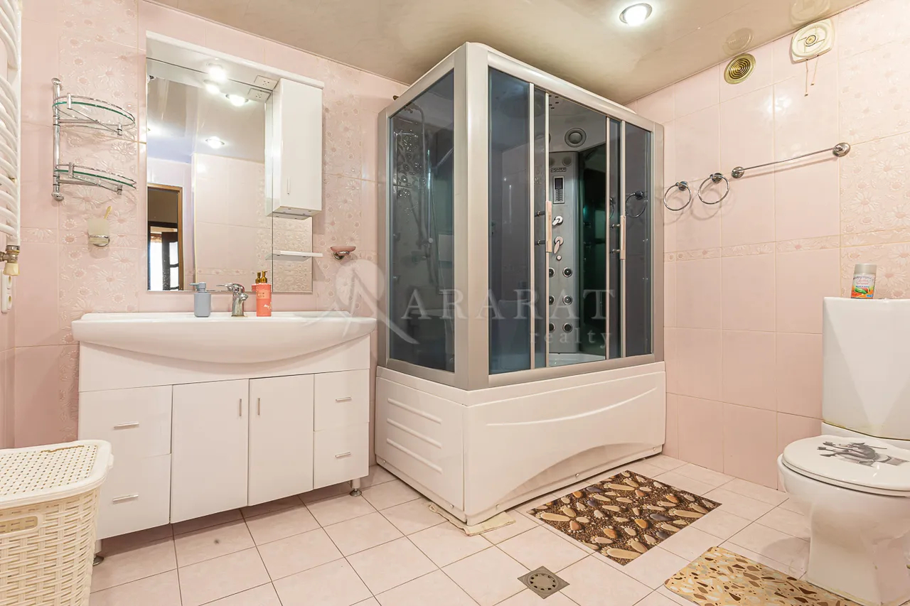 2 bedroom apartment for rent خیابان ساریان, مرکز شهر ایروان, 158914