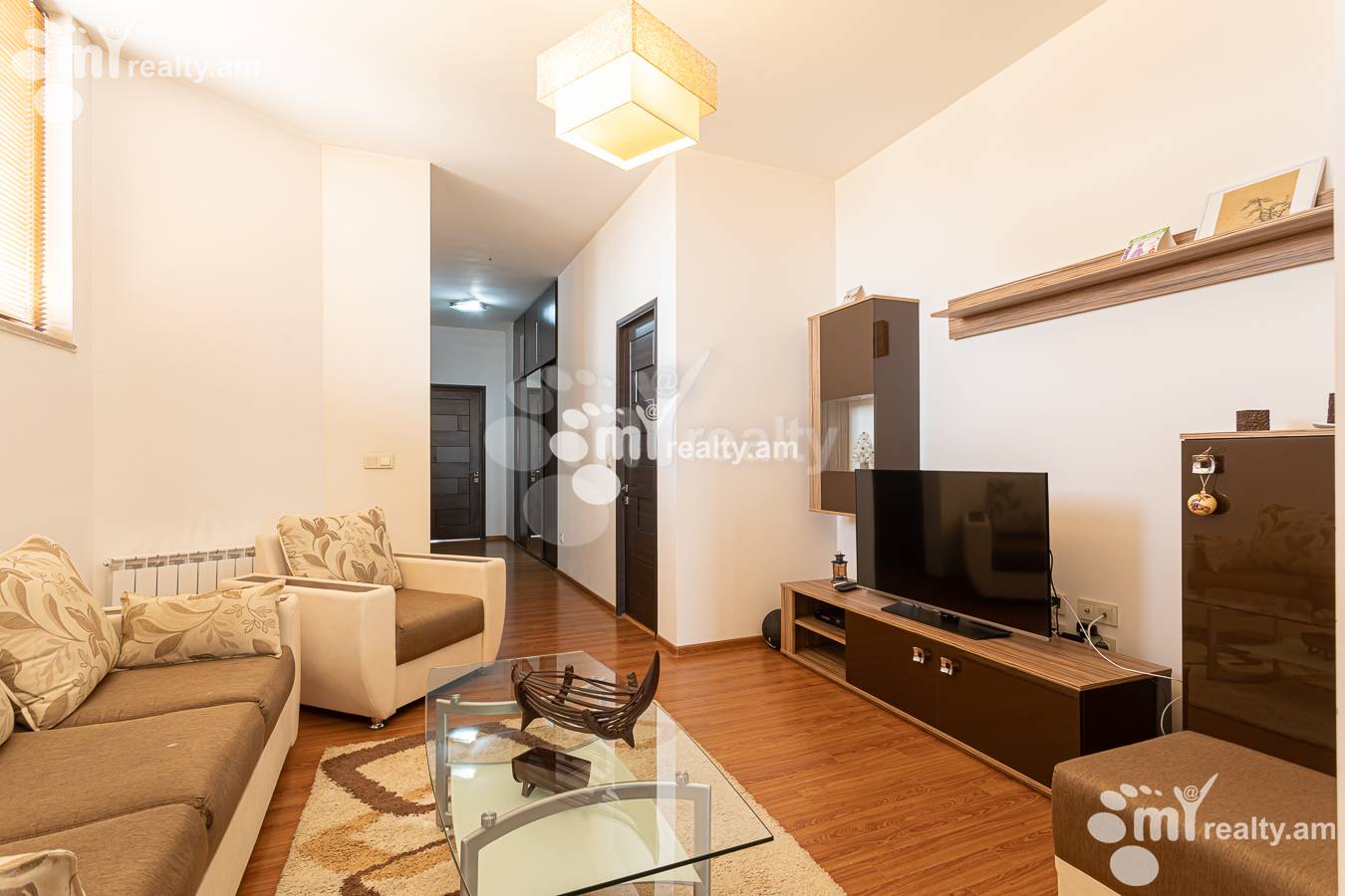 4 bedroom apartment for rent Antarayin St, Center Yerevan, 156170