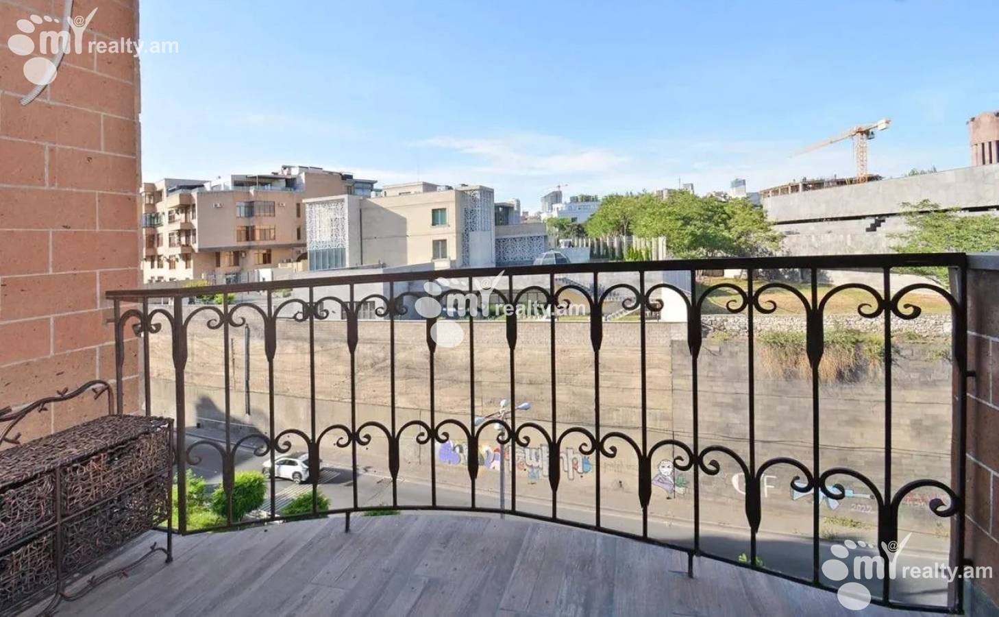 3 սենյականոց բնակարան վարձով Անտառային փող, Կենտրոն Երևան, 157129