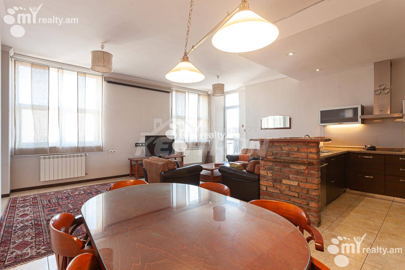 3 սենյականոց բնակարան  Ռոստոմի փող, Կենտրոն Երևան, 154973