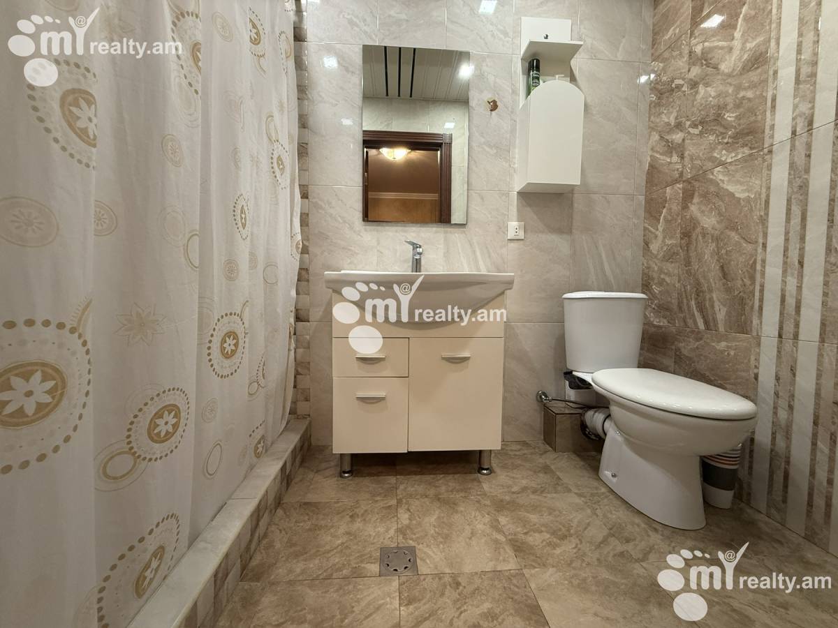 4 bedroom apartment for sale خیابان وراساکان, عربگیر ایروان, 156397