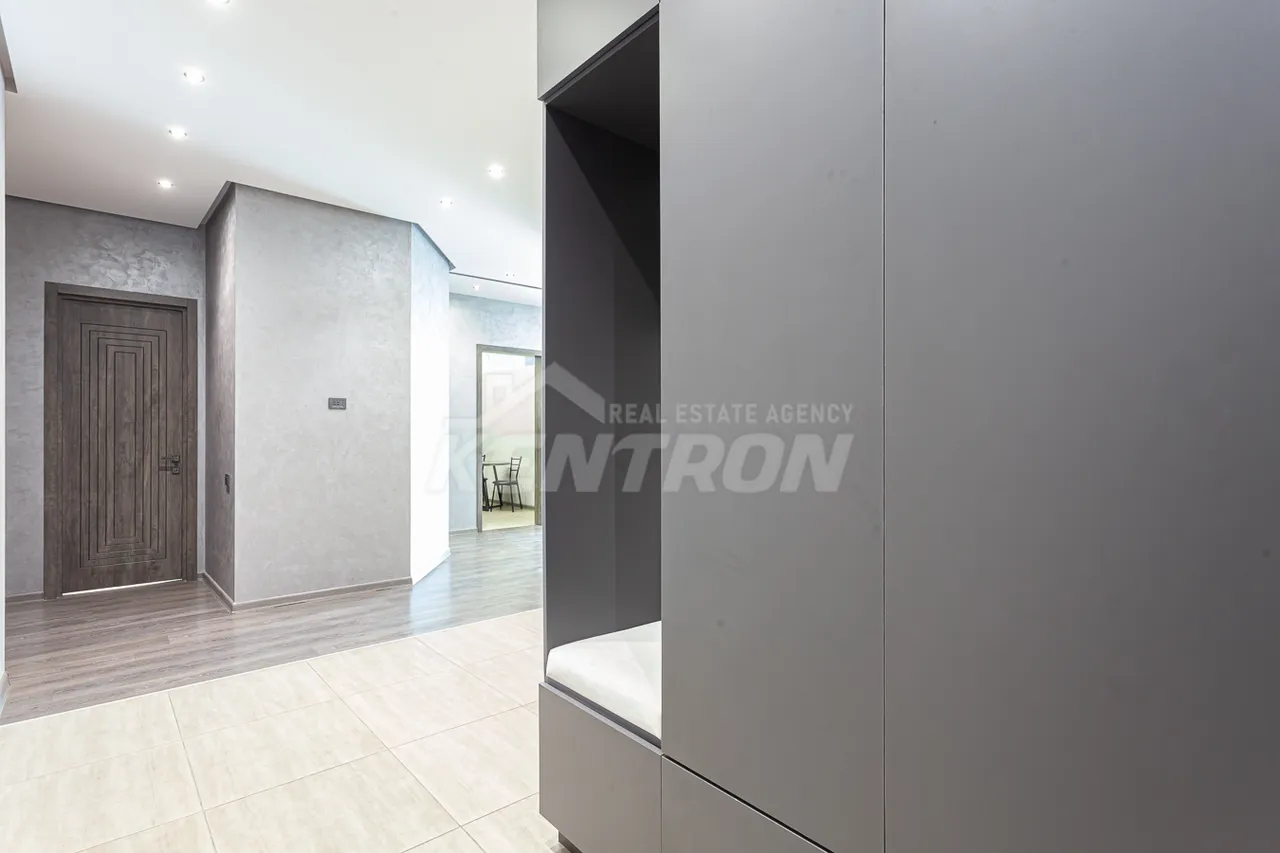 4 bedroom apartment for sale Azatutyan Ave, Arabkir Yerevan, 161890
