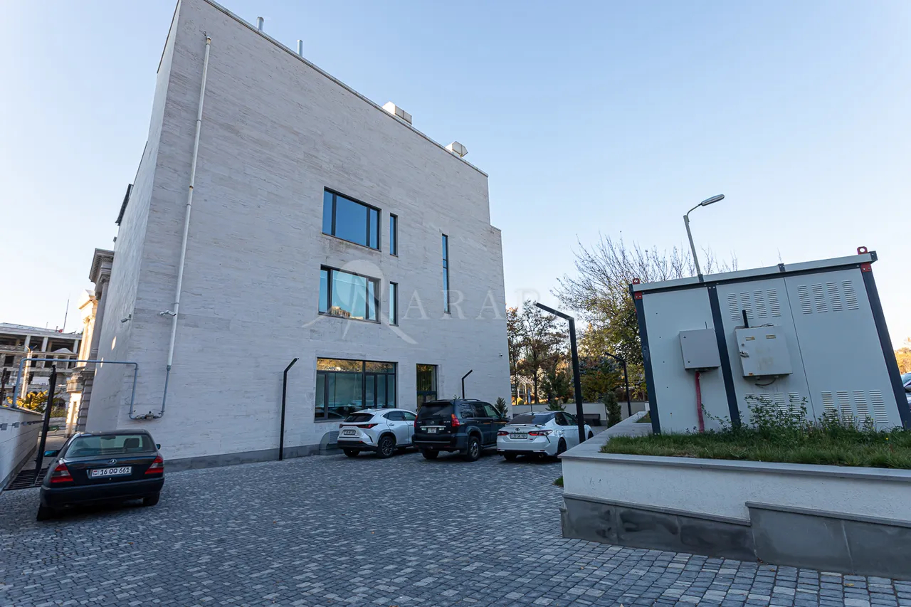 Commercial property for rent Myasnikyan Ave, Center Yerevan, 157360