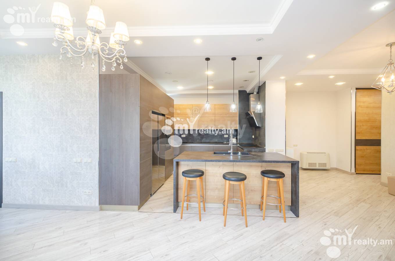 4 bedroom apartment for sale N. Zaryan St, Arabkir Yerevan, 152096