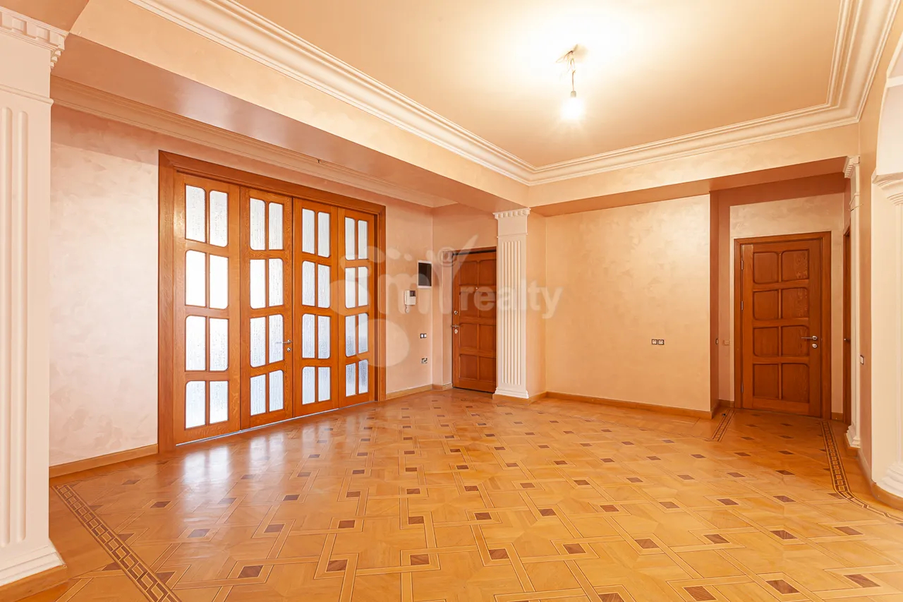 4 bedroom apartment for sale Teryan St, Center Yerevan, 160262