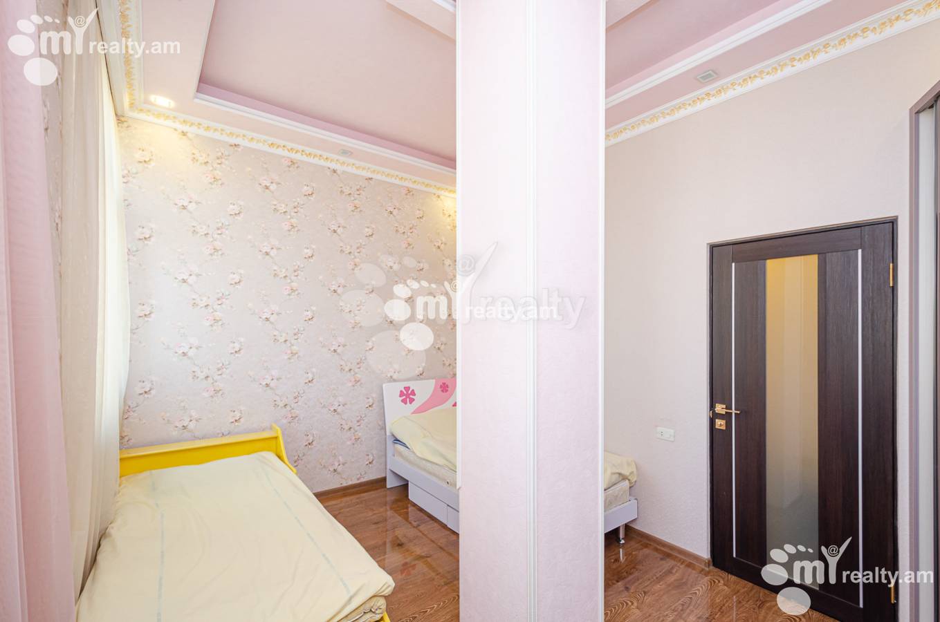 3 սենյականոց բնակարան  Մոլդովական փող, Նոր Նորք Երևան, 151545