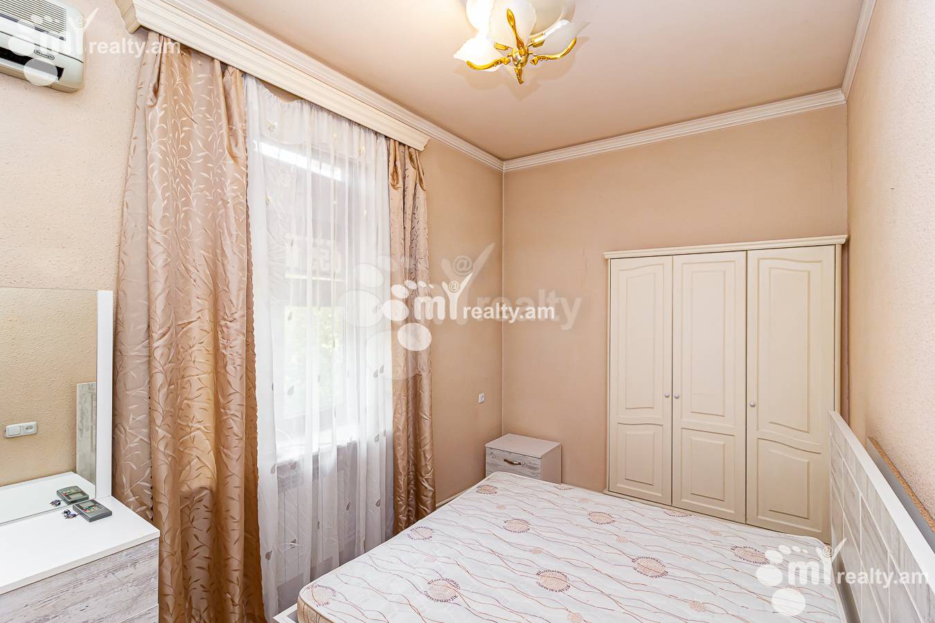 2 սենյականոց բնակարան  Կասյան փող, Արաբկիր Երևան, 151924