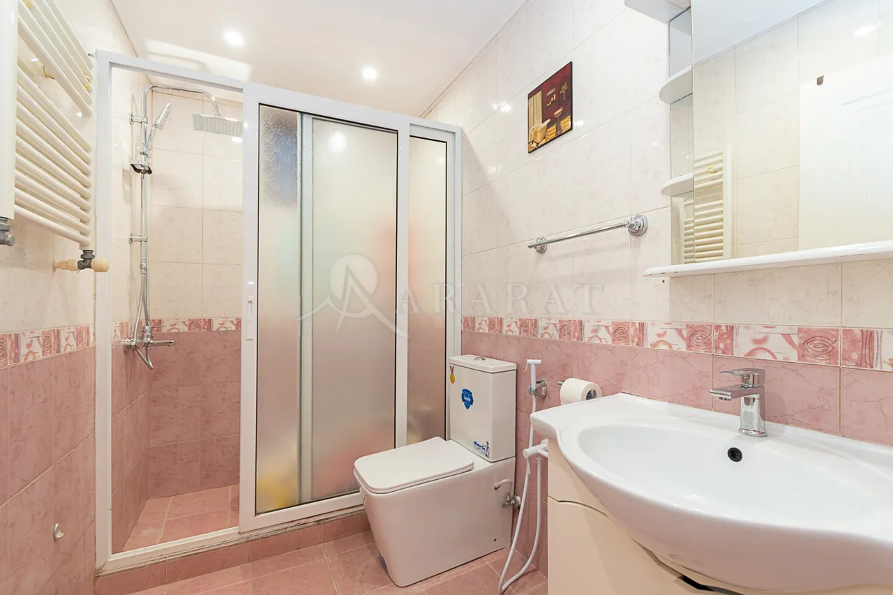 2 bedroom apartment for sale Antarayin St, Center Yerevan, 159535