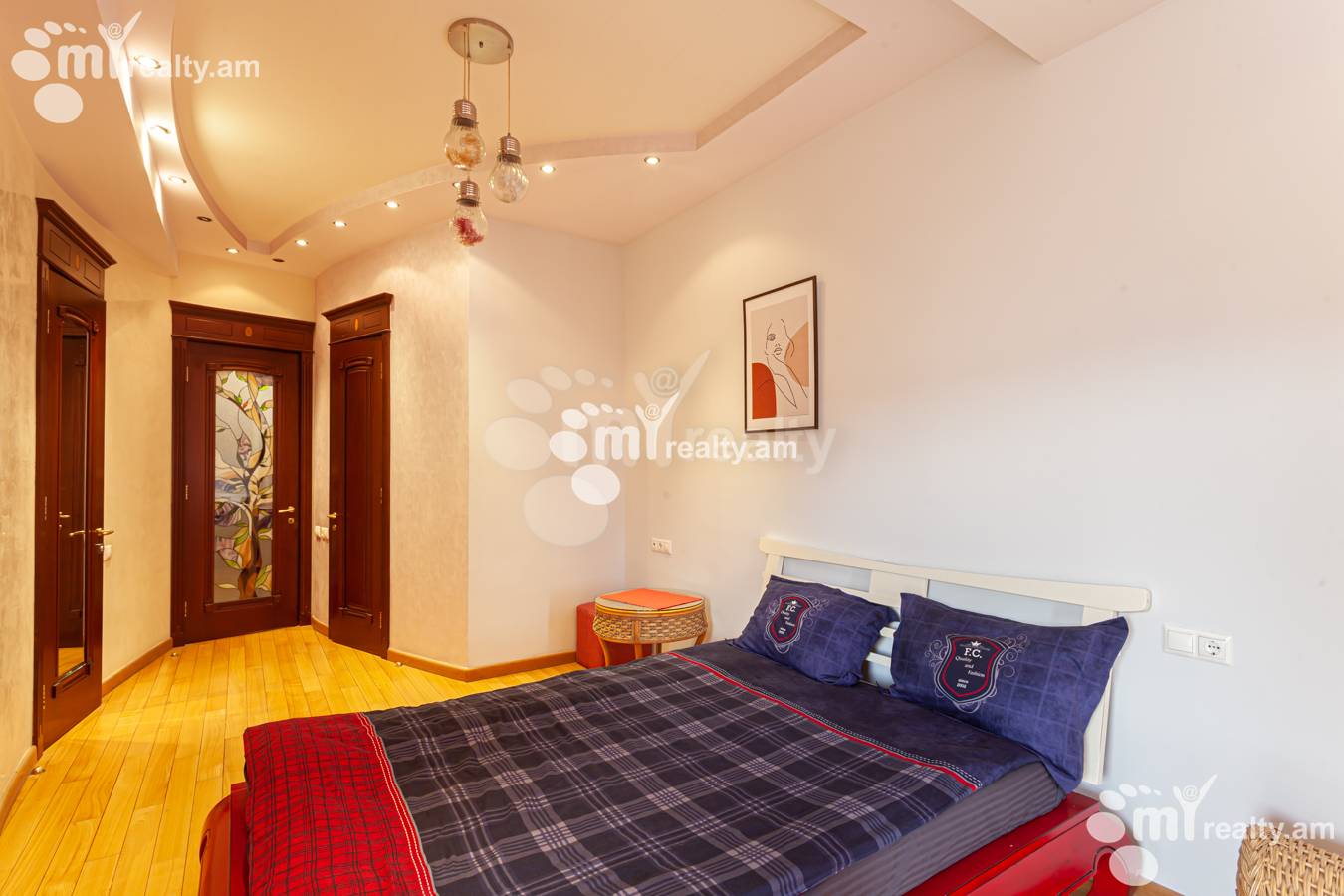 3 bedroom apartment for sale Charents St, Center Yerevan, 152208