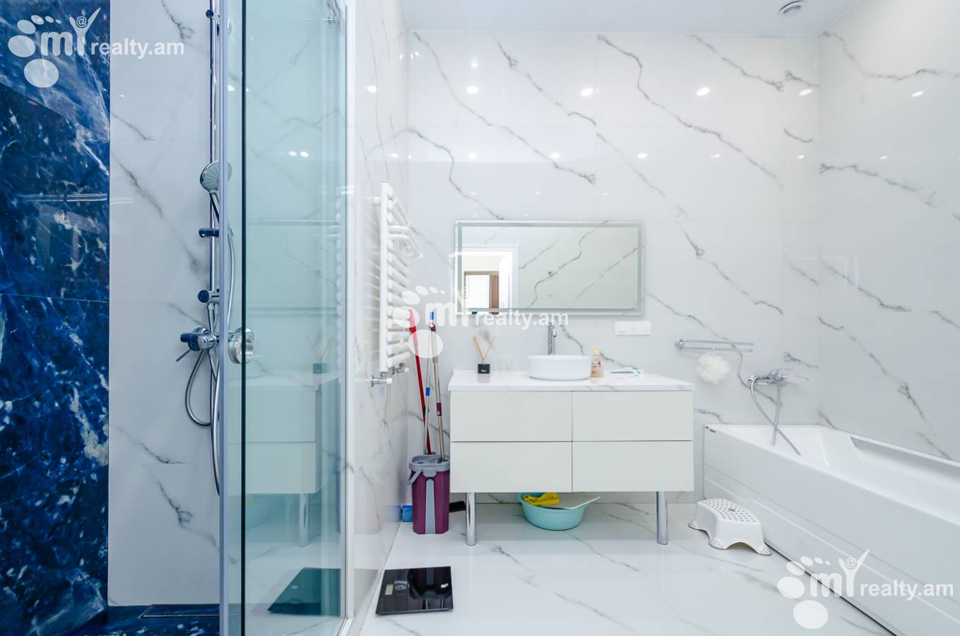 3 bedroom apartment for sale Nalbandyan St, Center Yerevan, 152843