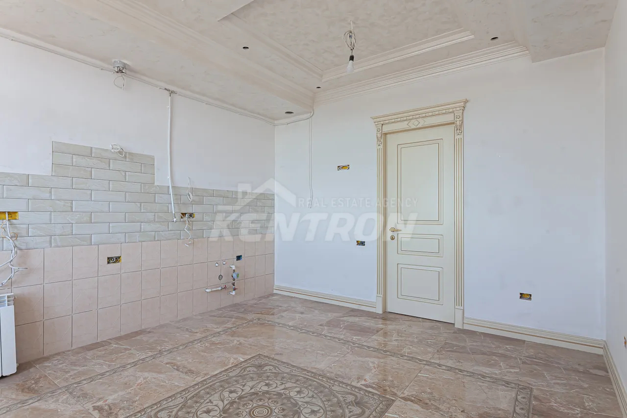3 bedroom apartment for sale Hayrik Muradyan street, عربگیر ایروان, 157398