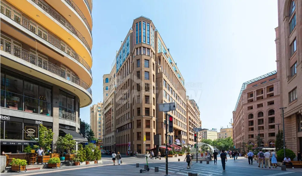 kupit-kvartiru-v-novostroyke/3-komnatnaya/Northern+%28Hyusisayin%29++Ave/Center/Yerevan