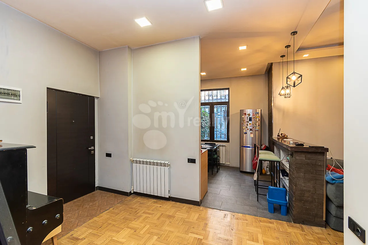 4 bedroom apartment for sale Aghayan St, Center Yerevan, 161574