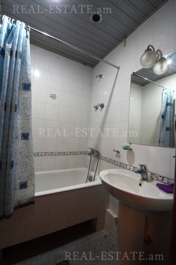 2 սենյականոց բնակարան վարձով Աբովյան փող, Կենտրոն Երևան, 113074